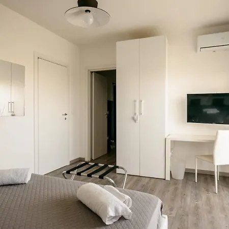 Airport Bari-palese Luxury 1